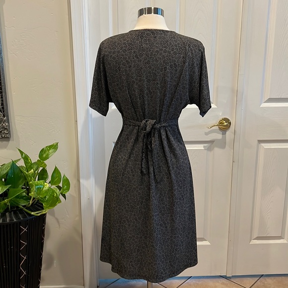 Vintage New York and Company V-neck Polka Dot Dress - Picture 5 of 13